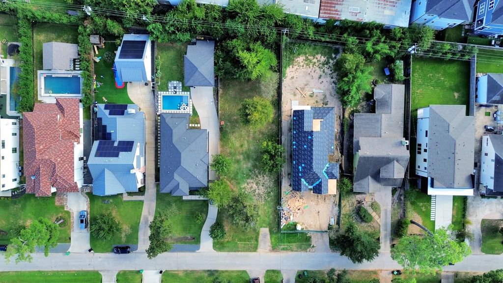 951 W 41st Street, Houston