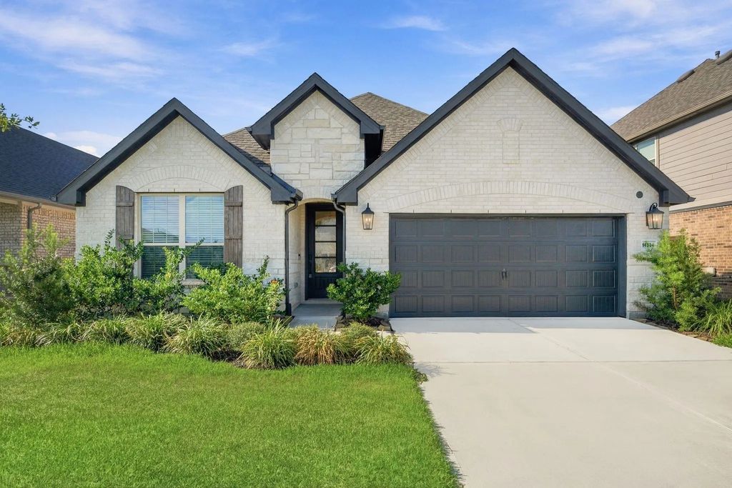 14534 Clementine Hall Drive, Conroe