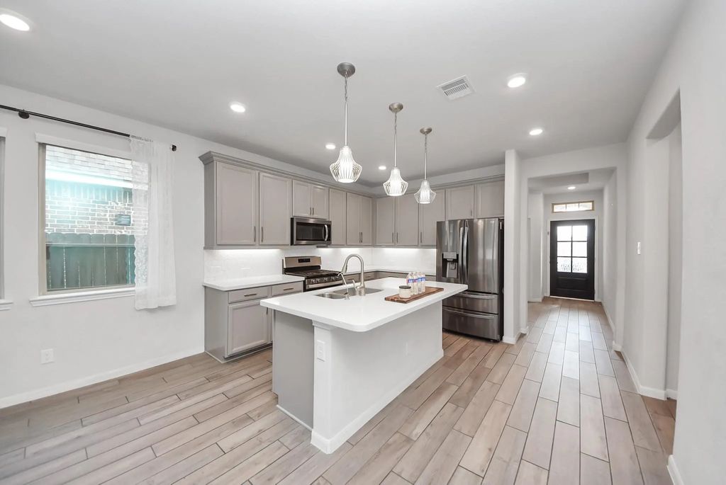 20003 Wild Horse Hollow Lane, Tomball