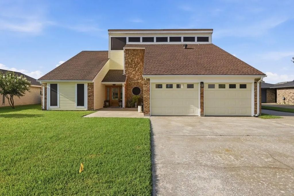 309 Nugent Drive, Port Neches