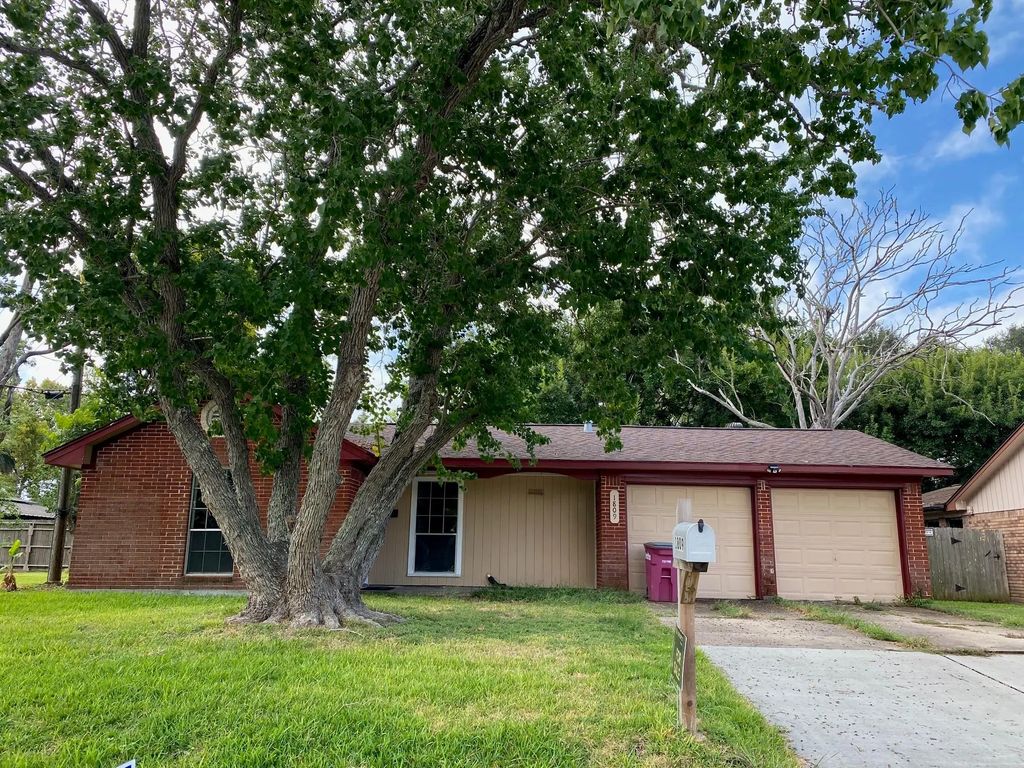 1809 W 8th Street, Freeport