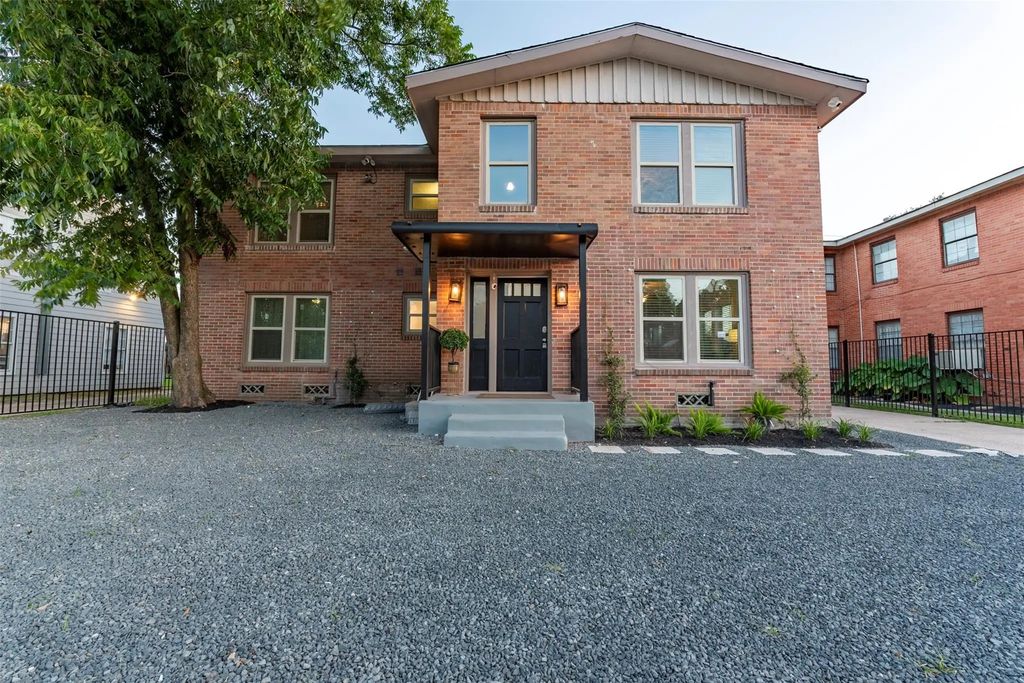 3328 Blodgett Street A, Houston