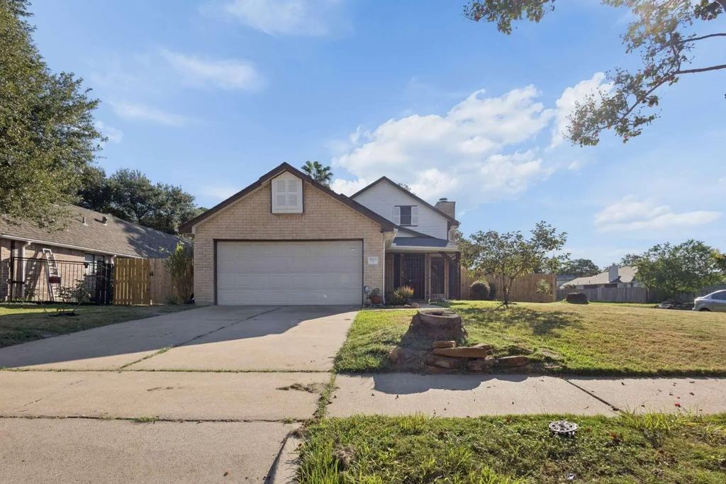 8015 Crestwick Drive, Houston