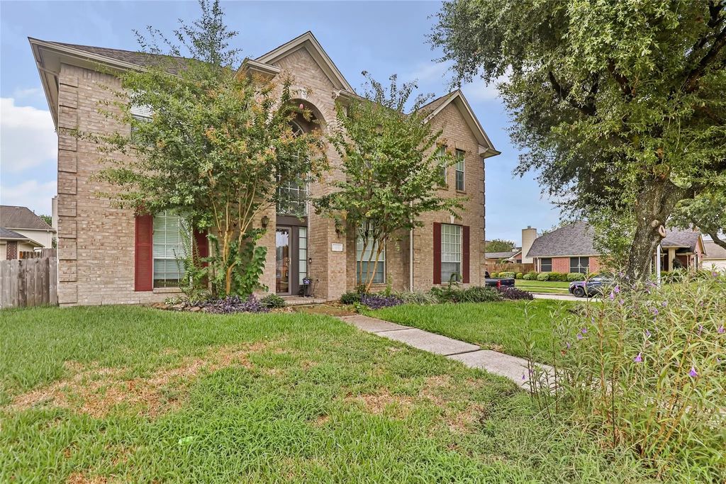 1831 Country Club Cove Drive, Baytown