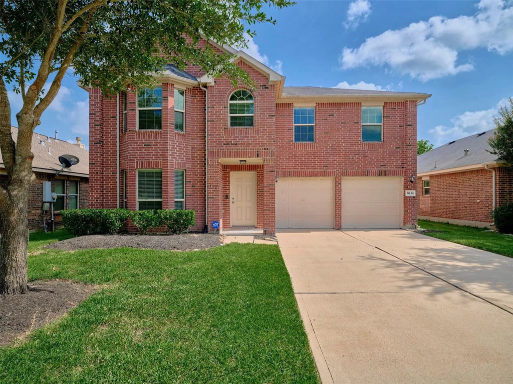 8230 Silent Deep Drive, Rosenberg