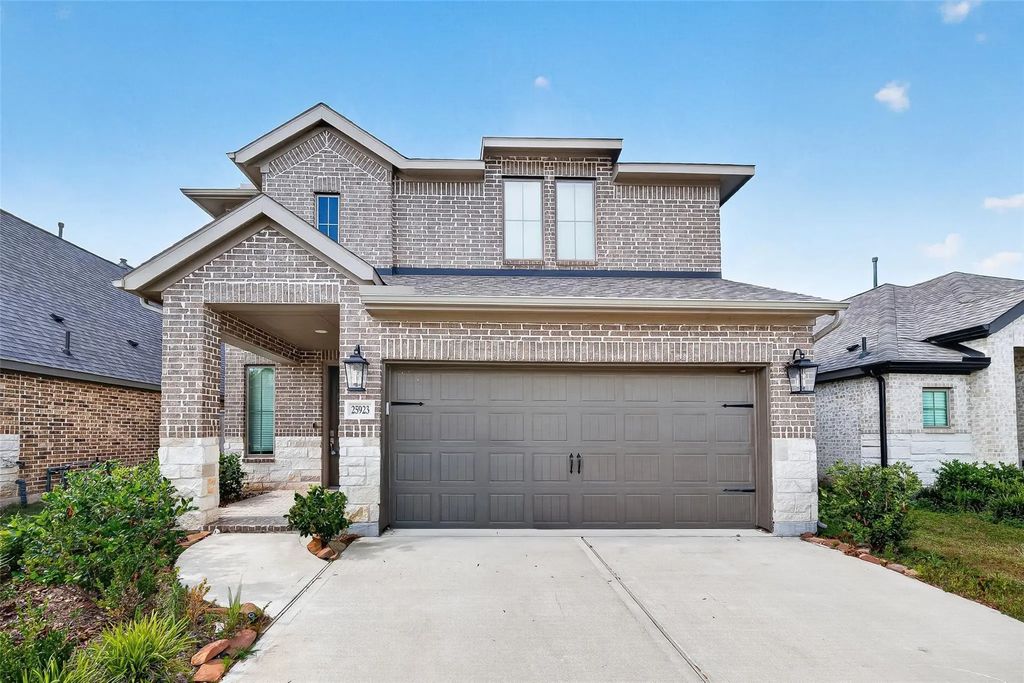 25923 Horizon Star Lane, Richmond