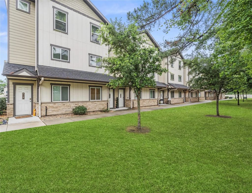 12603 Telge Road 1e-h, Cypress