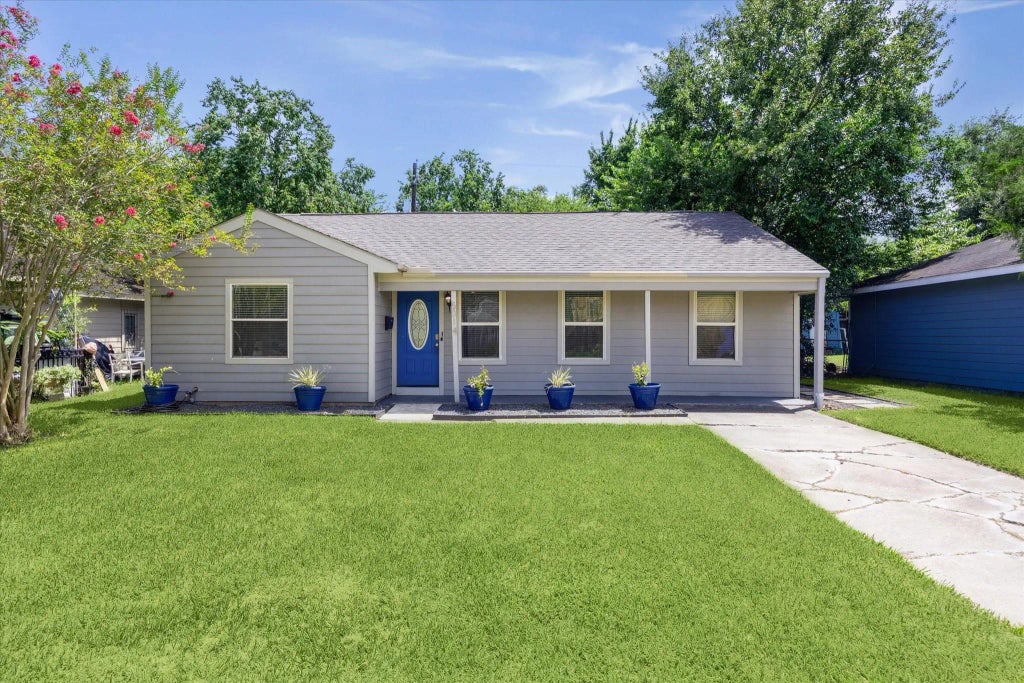 5014 Yellowstone Boulevard, Houston