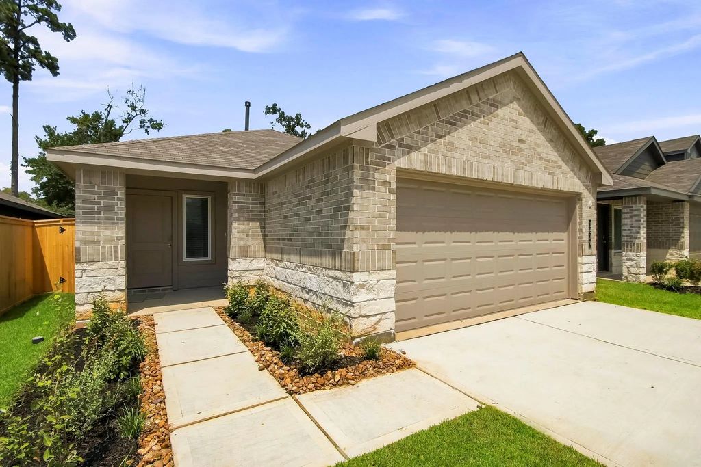 1679 Portia Lane, Conroe