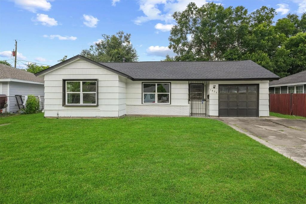 5826 Belmark Street, Houston