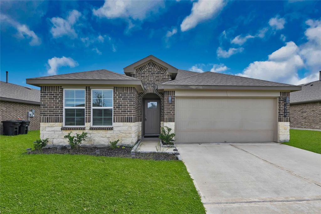 410 Turtle Oak Lane, Baytown