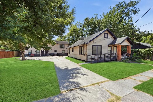 605 E Hunnicutt Street, Baytown