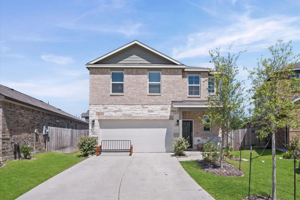 107 Resilient Gale Court, Magnolia