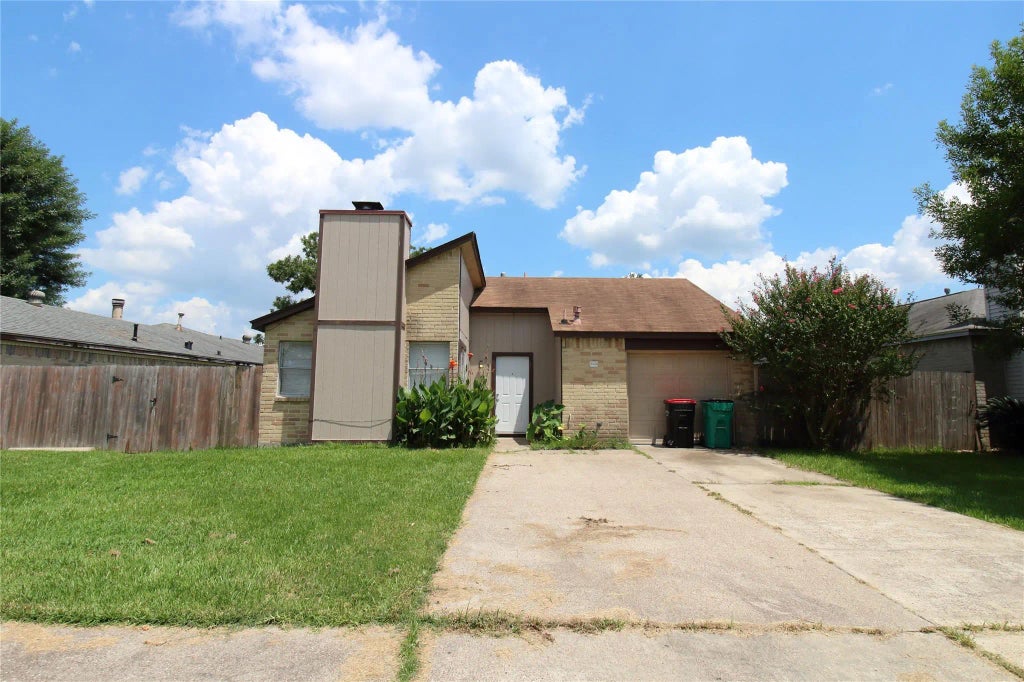 5400 Gayla Lane, Baytown