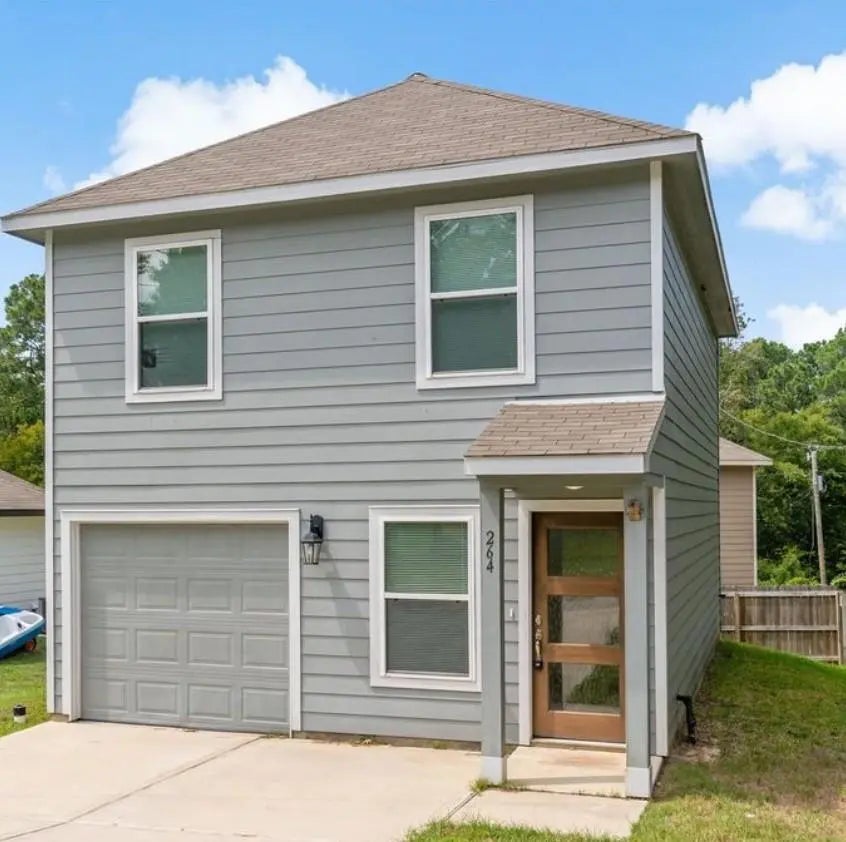 264 Pin Oak, Livingston