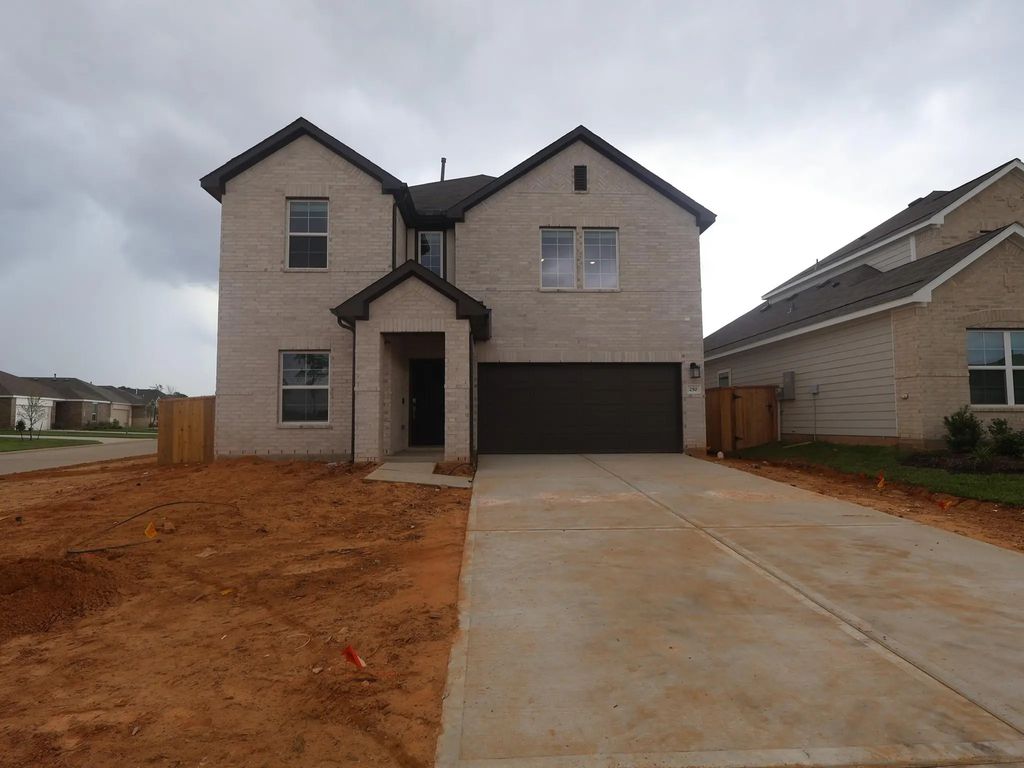 250 Draper Shadows Drive, Willis