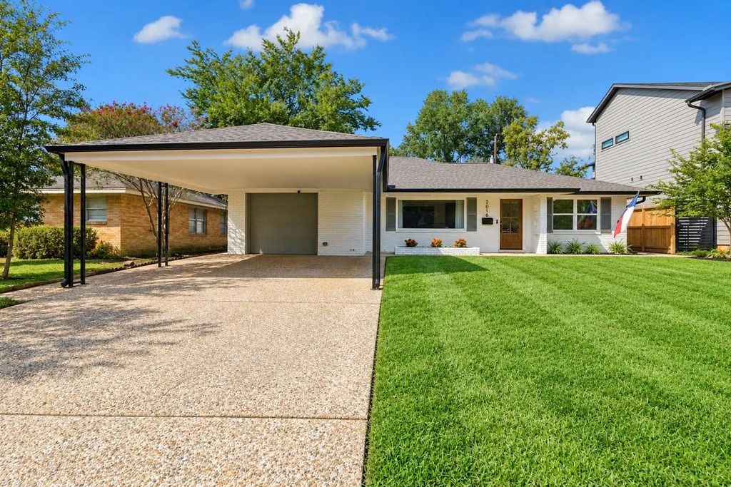 2018 Libbey Drive, Houston