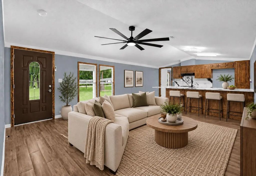 228 County Road 444, Dayton