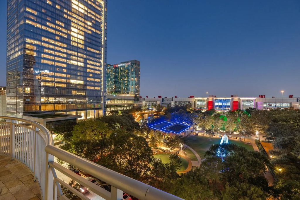 1400 Mckinney Street 912, Houston