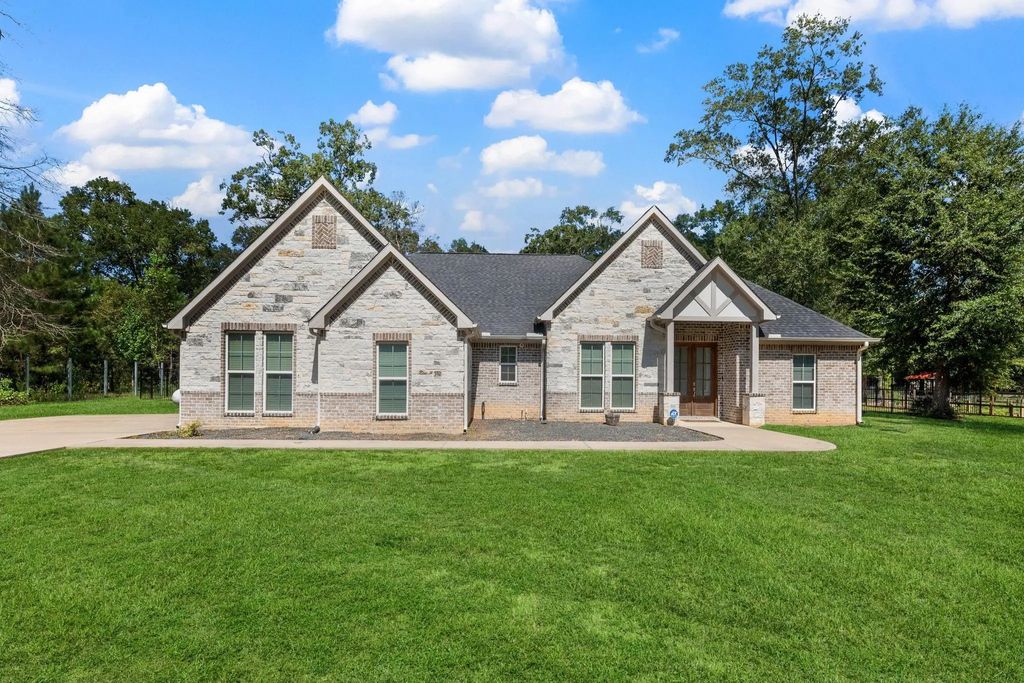 7815 Timber Switch Road, Cleveland