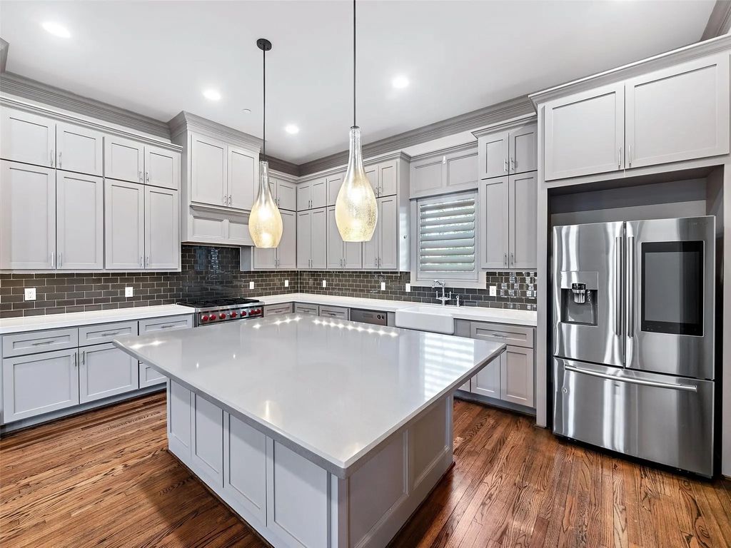 4019 Driscoll Street, Houston