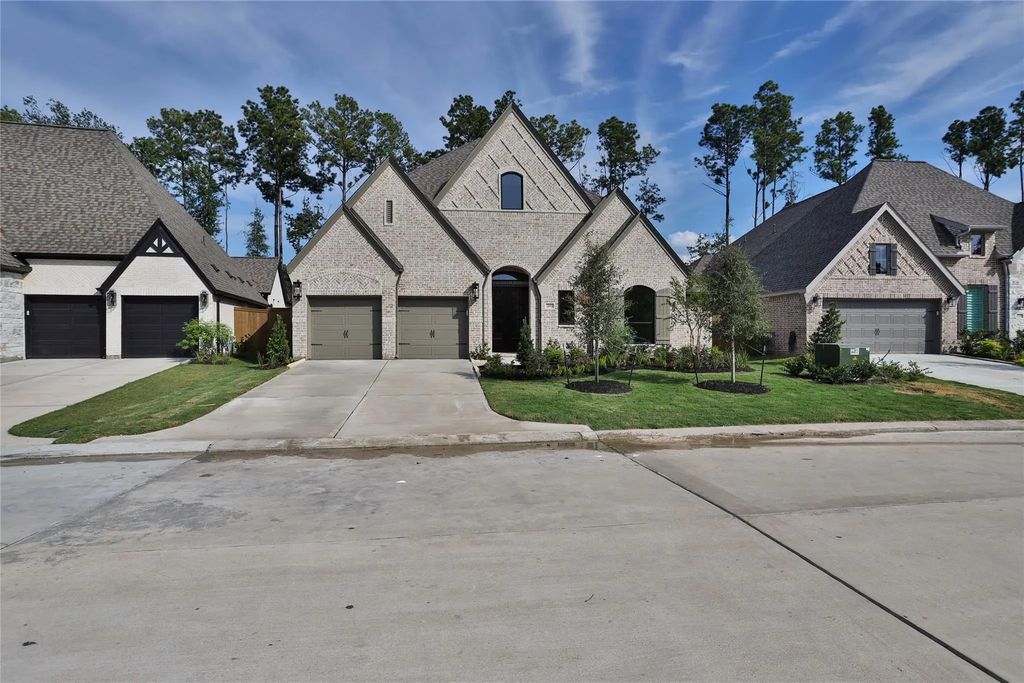 21935 Gateway Arch Drive, Porter
