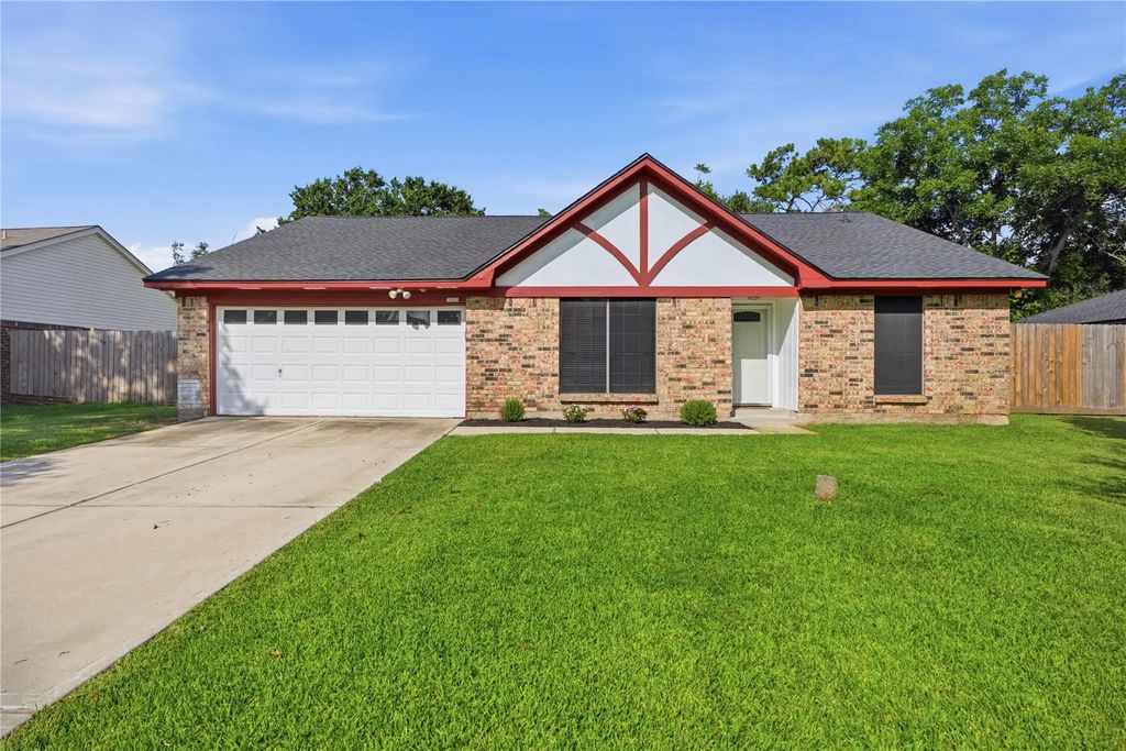 4850 Kentington Drive, Alvin