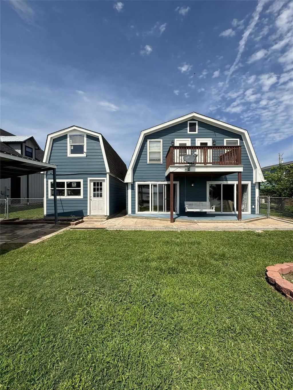 398 Lakeshore S, Onalaska