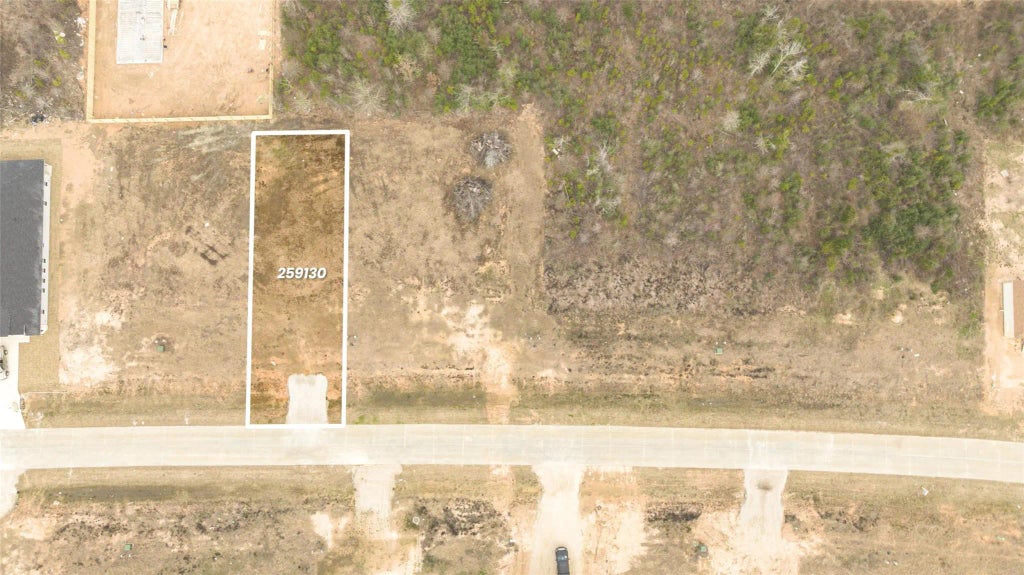 1717 Road 5830, Cleveland