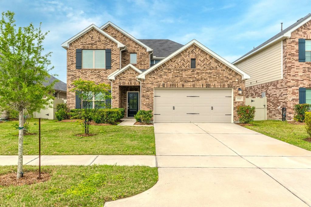 10313 South Goshawk Trail, Conroe