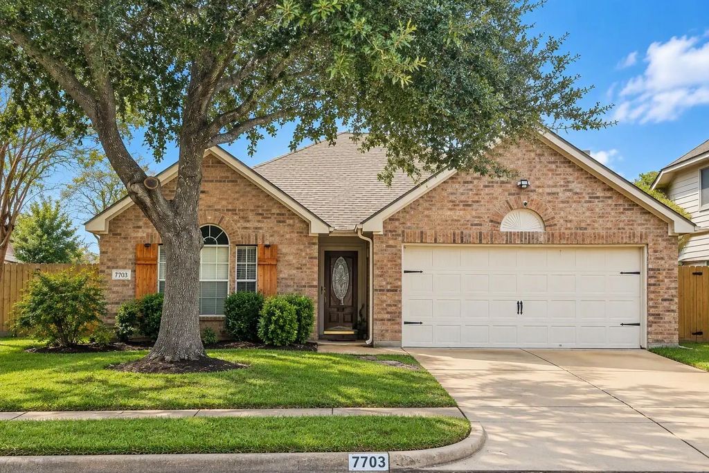 7703 Omaha Drive, Baytown