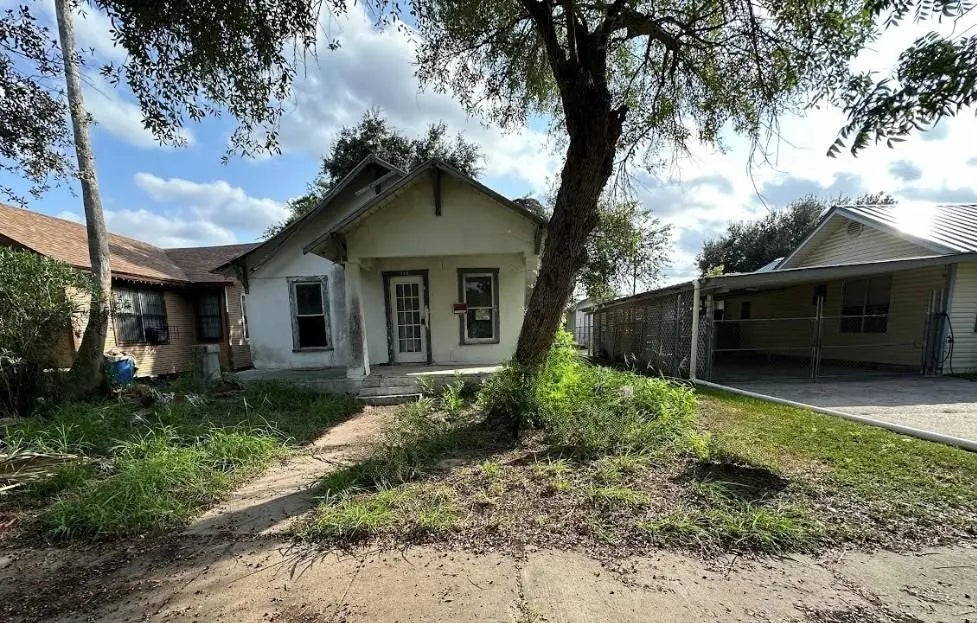 214 E Lee Street, Harlingen