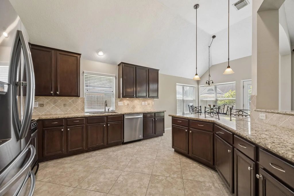 2112 Bristol Breeze Lane, League City