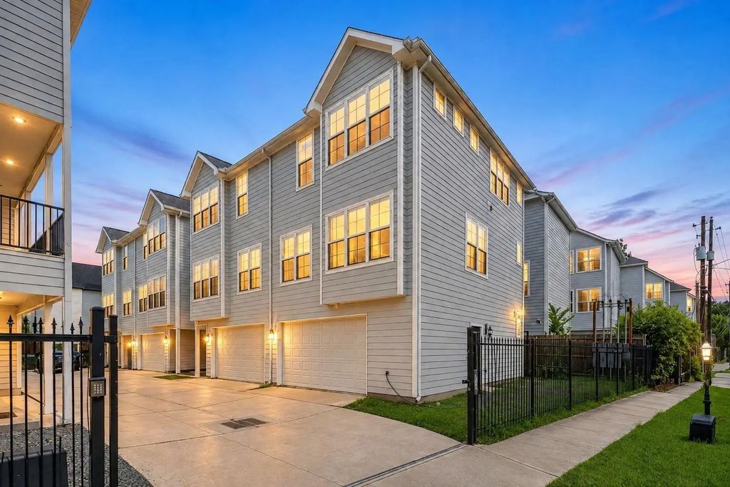 603 Link Road H, Houston