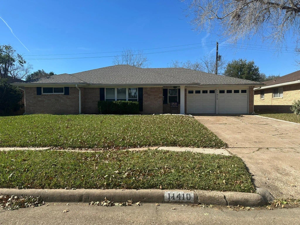 11410 Ashcroft Drive, Houston
