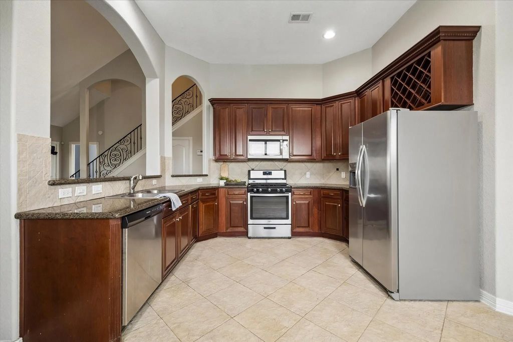 16542 Crossfield Drive, Houston