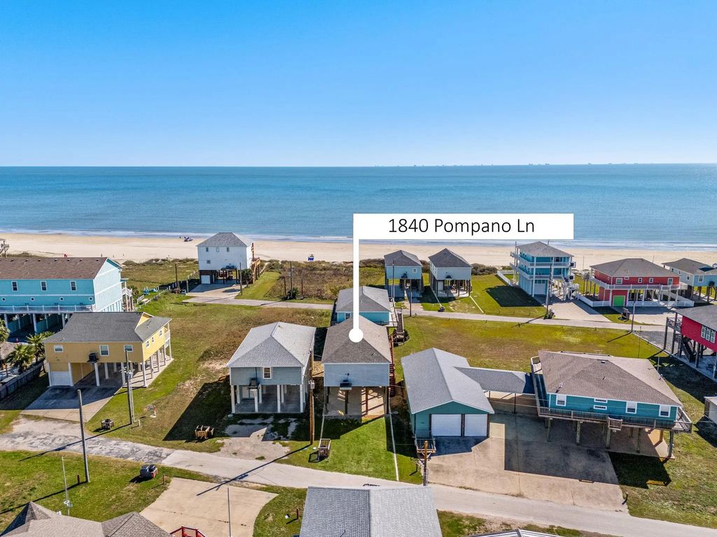 1840 Pompano Lane, Crystal Beach