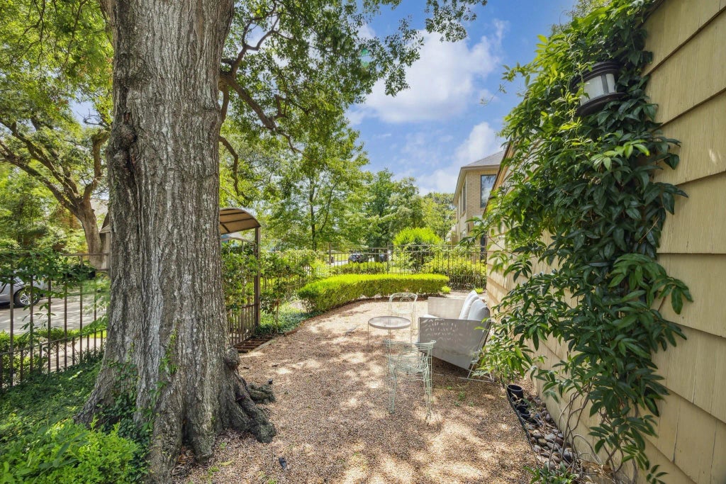 1802 Lexington Street, Houston