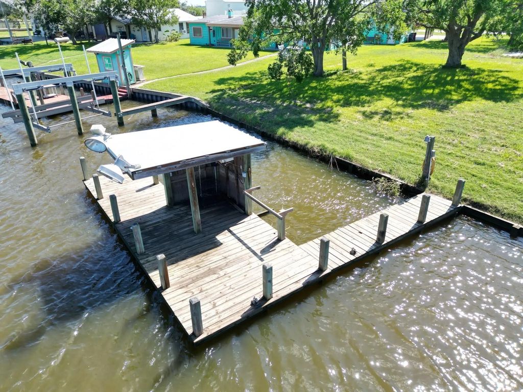 167 County Road 206, Sargent
