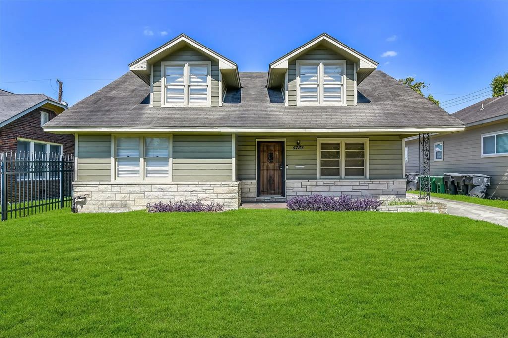 4727 Clay Street, Houston
