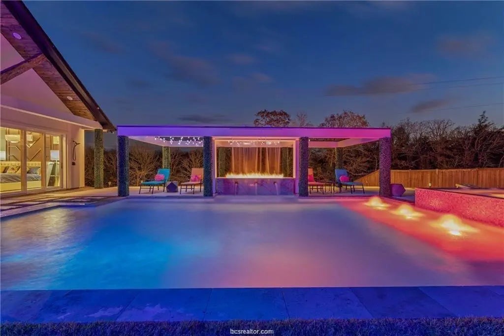 2118 Joe Will Drive, College Station