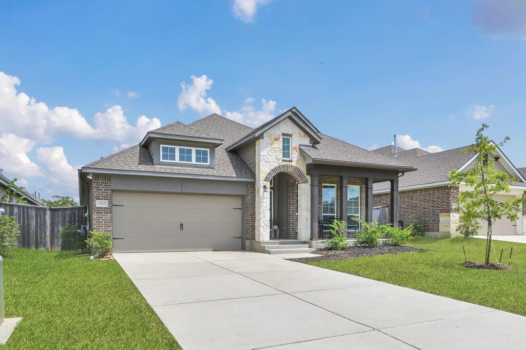 3313 Rolling View Court, Conroe