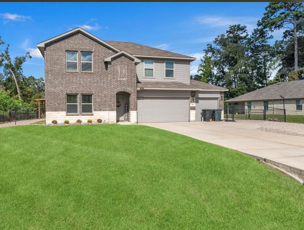919 Republic Road, New Caney