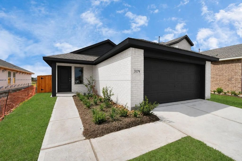 3179 Savannah Rose, Angleton