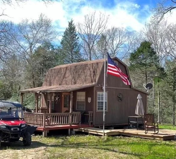 8120 County Road 2761, Buffalo