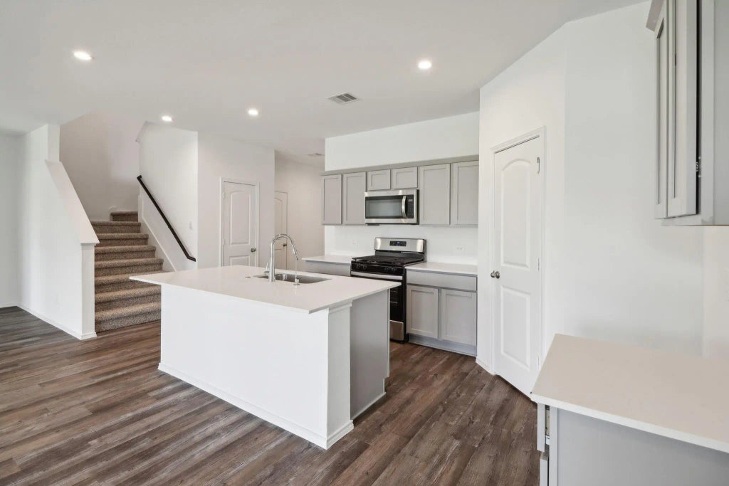 27655 Basswood Hollow, Magnolia