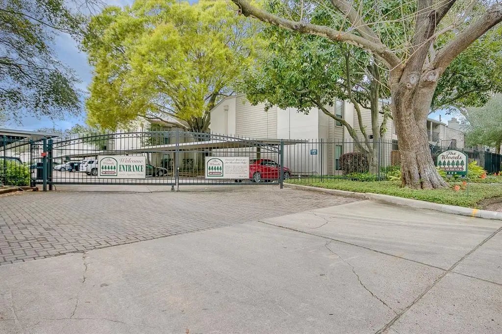 1100 Augusta Drive 84, Houston