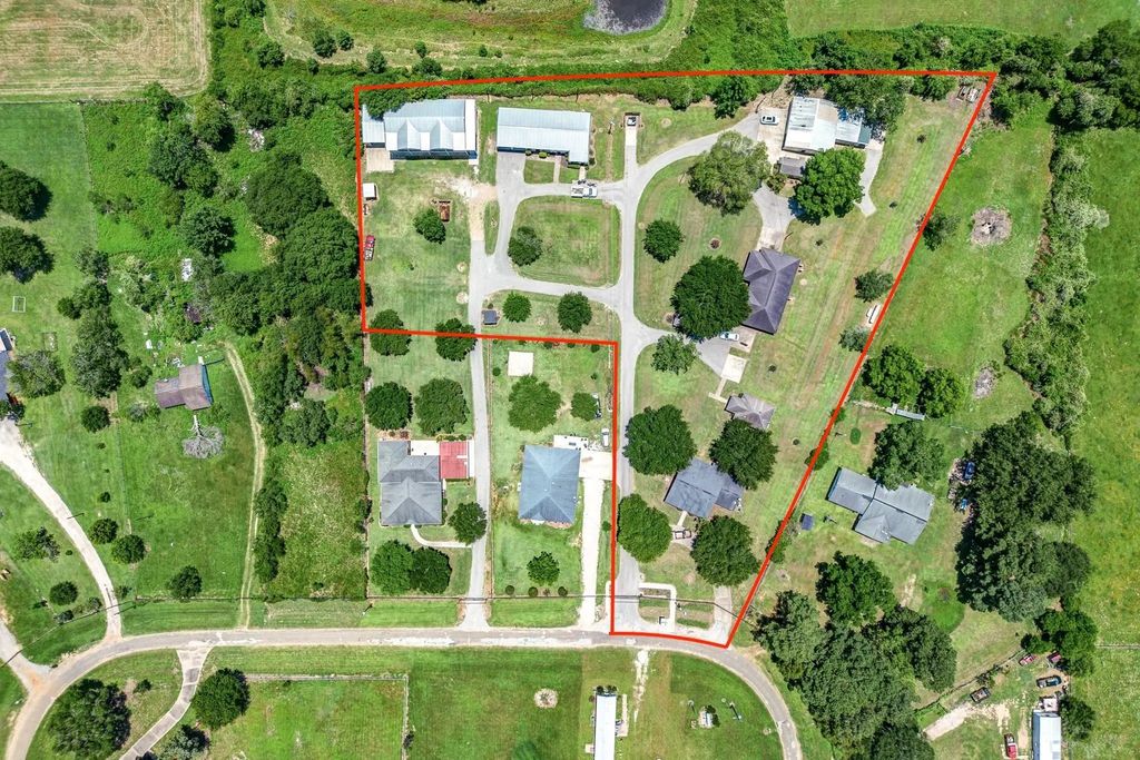 37557 Meadowview Drive, Hempstead