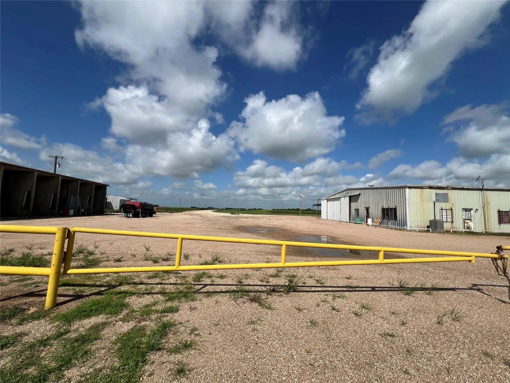 7466 Highway 71, Garwood