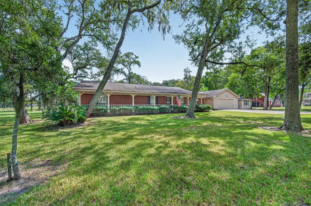 13311 W Brazos Bend Drive, Needville
